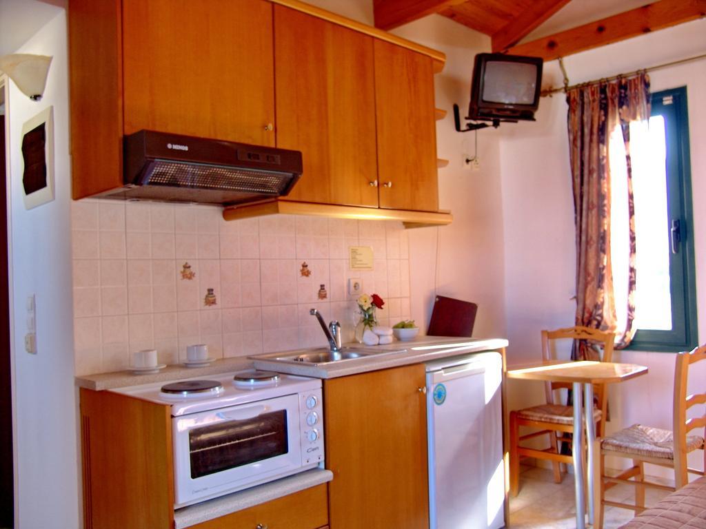 Irida Aparthotel Malia By Estia Room photo